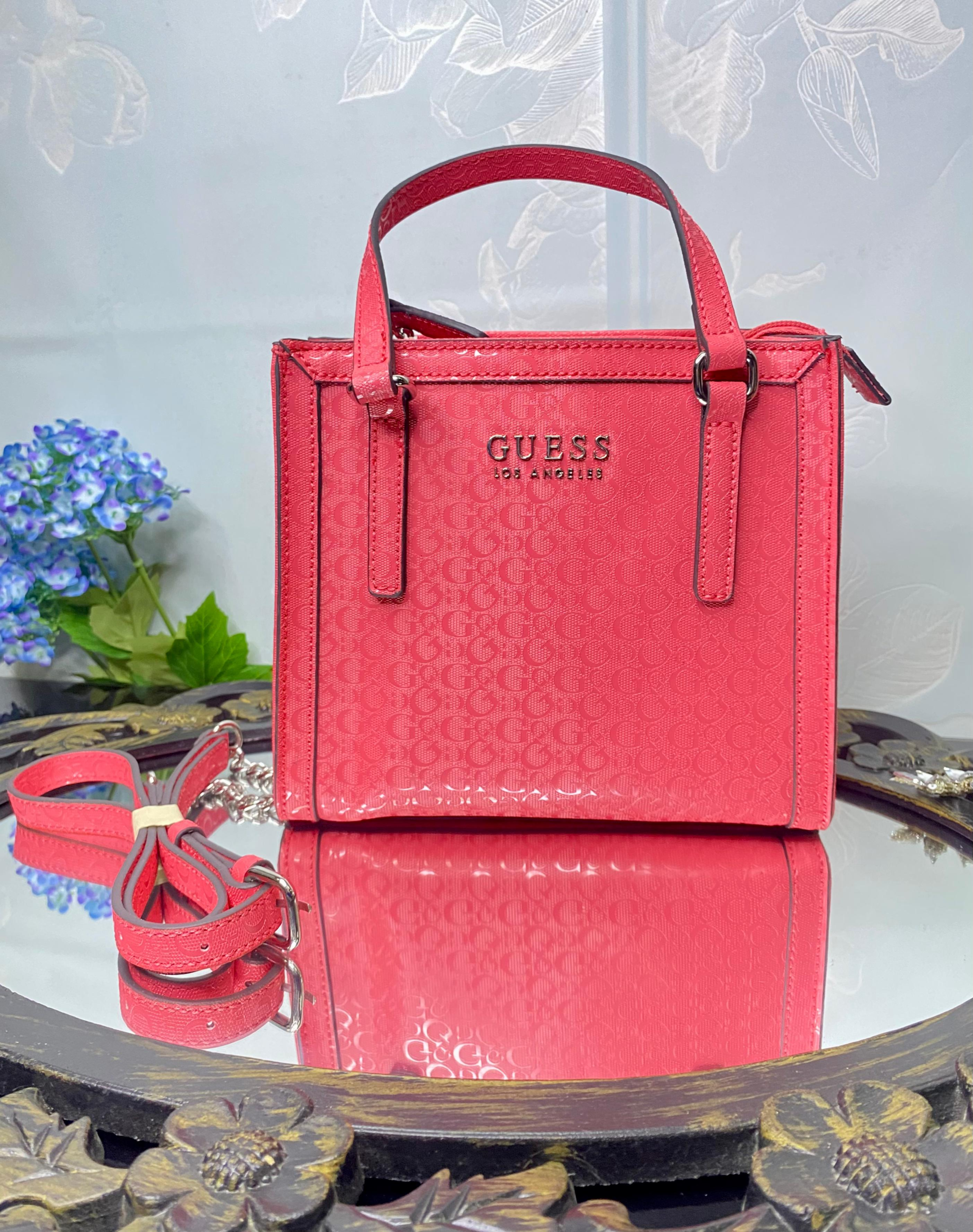 CARTERA GUESS CUADRADA
