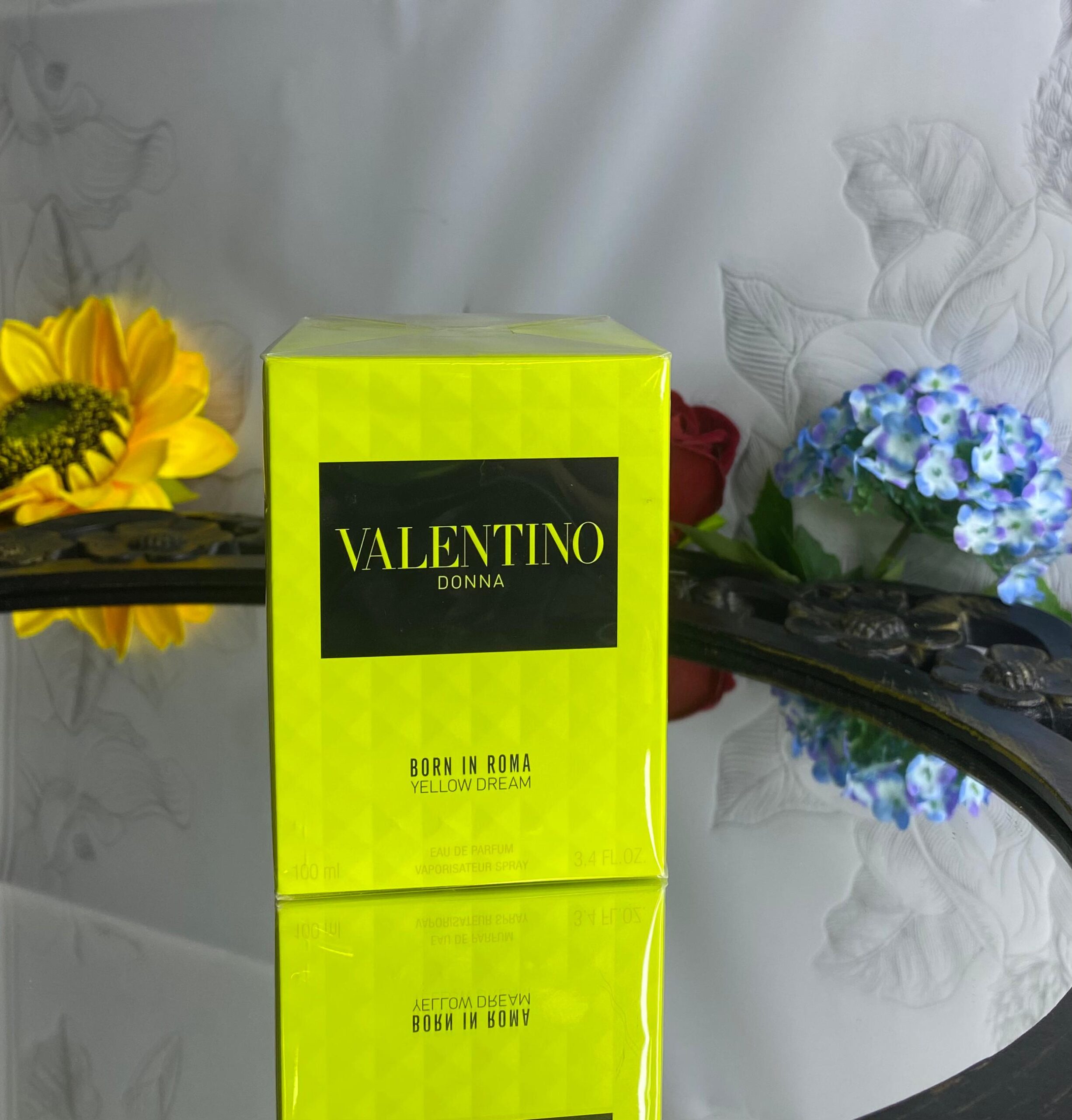 VALENTINO BORN IN ROMA YELLOW DREAM EDP
