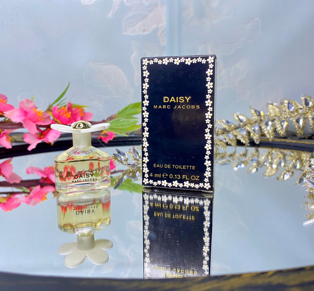 DAISY MARC JACOBS MINI EDT