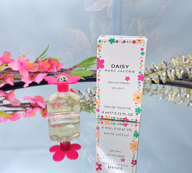 DAISY MARC JACOBS EAU SO FRESH DELIGHT MINI