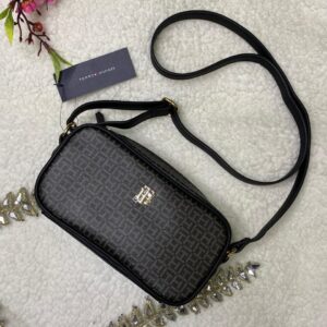 CARTERA TOMMY HILFIGUER PEQUEÑA