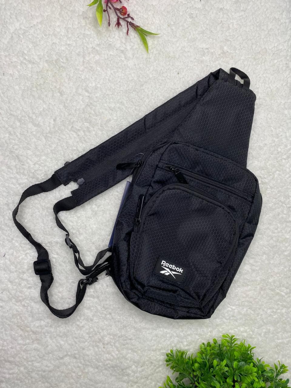 BANDOLERA REEBOK NEGRA