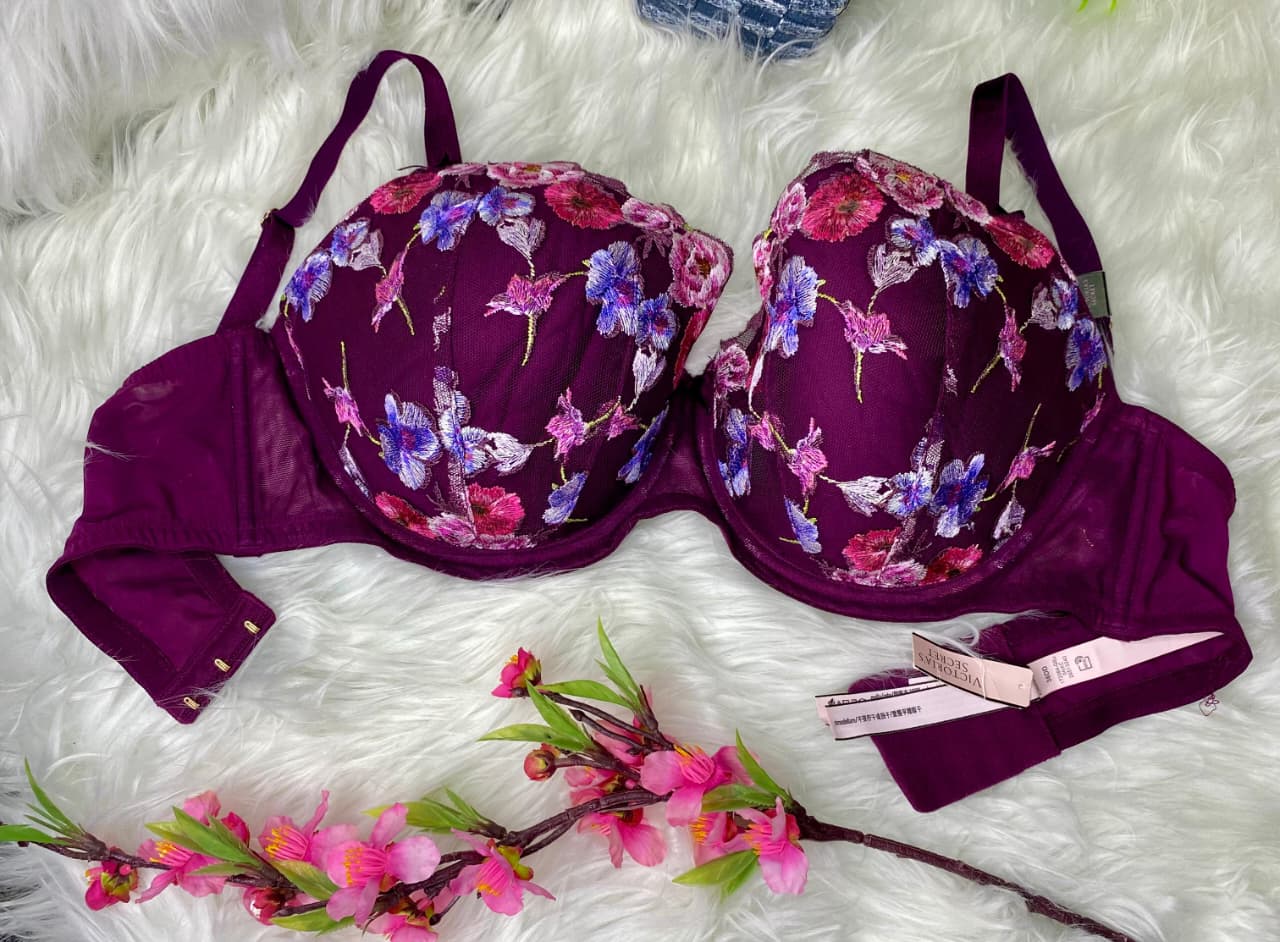 BRASIER VICTORIA'S SECRET CON FLORES