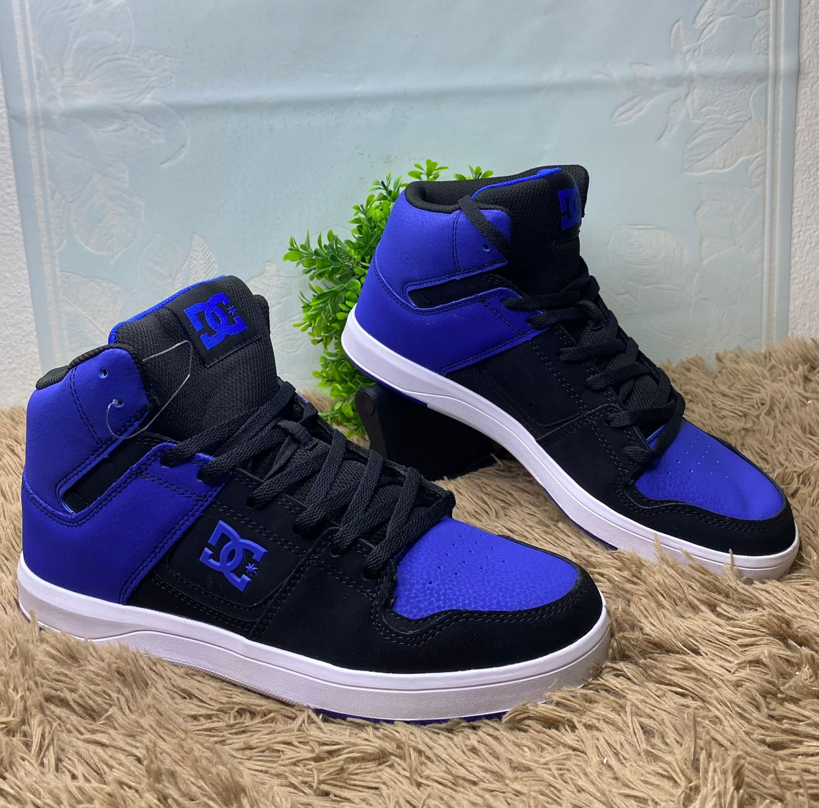 TENIS DC NEGRO Y AZUL