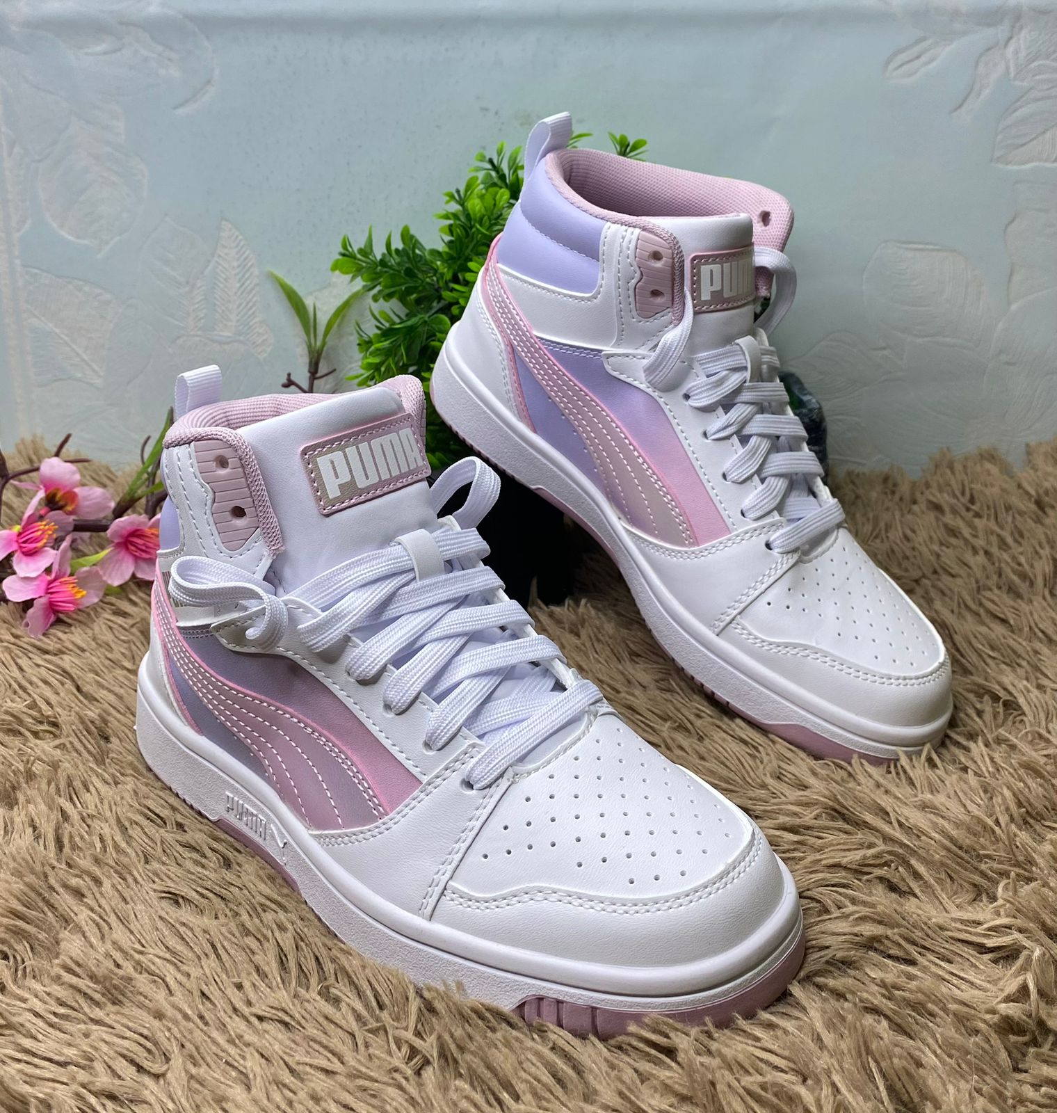 TENIS PUMA ALTO BLANCO Y ROSADO