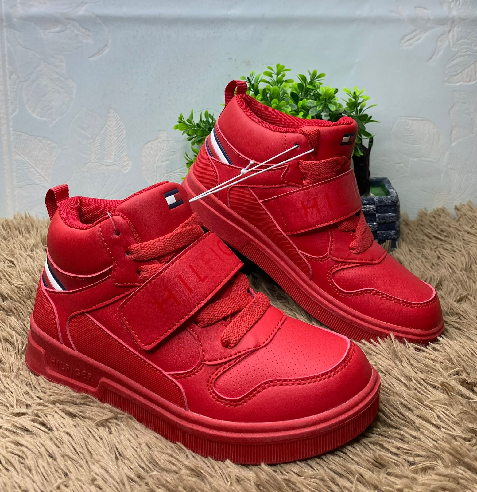 TENIS TOMMY HILFIGER ROJO PEQUEÑO