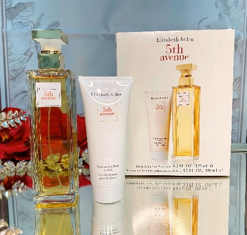 SET 5TH AVENUE ELIZABETH ARDEN 2PC
