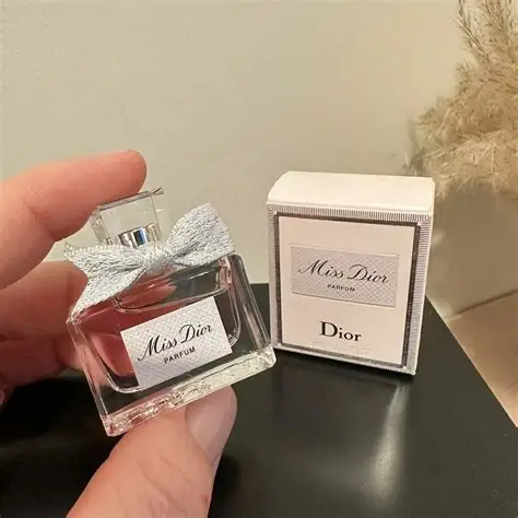 MISS DIOR MINI