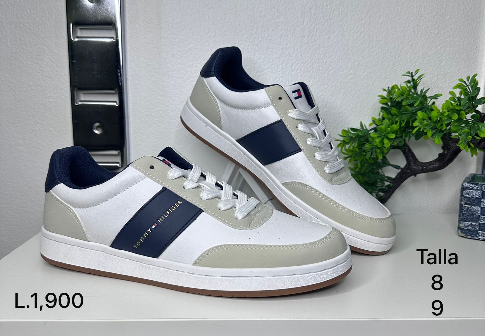 TOMMY HILFIGER